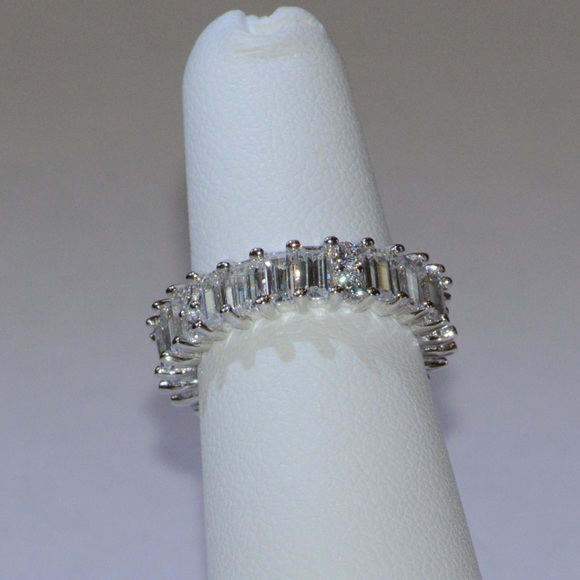 2.5 Ct Emerald Cut CZ Eternity Wedding Band Ring - Picture 2 of 5